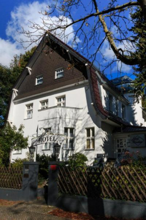  Hotel Landhaus Schlachtensee  Берлин